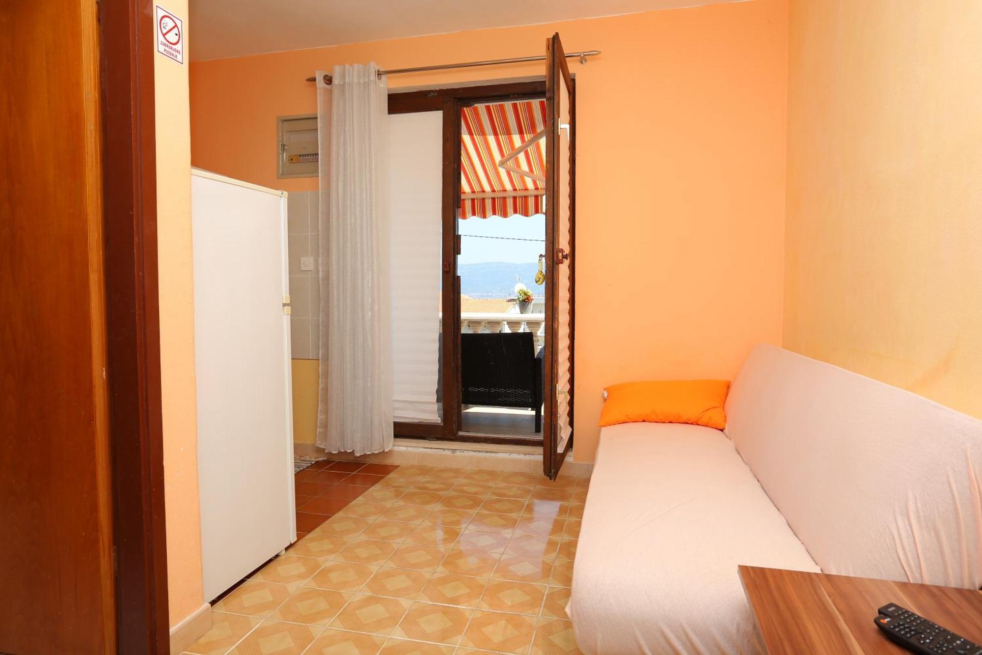 Apartments By The Sea Slatine, Ciovo - 16131 Номер фото